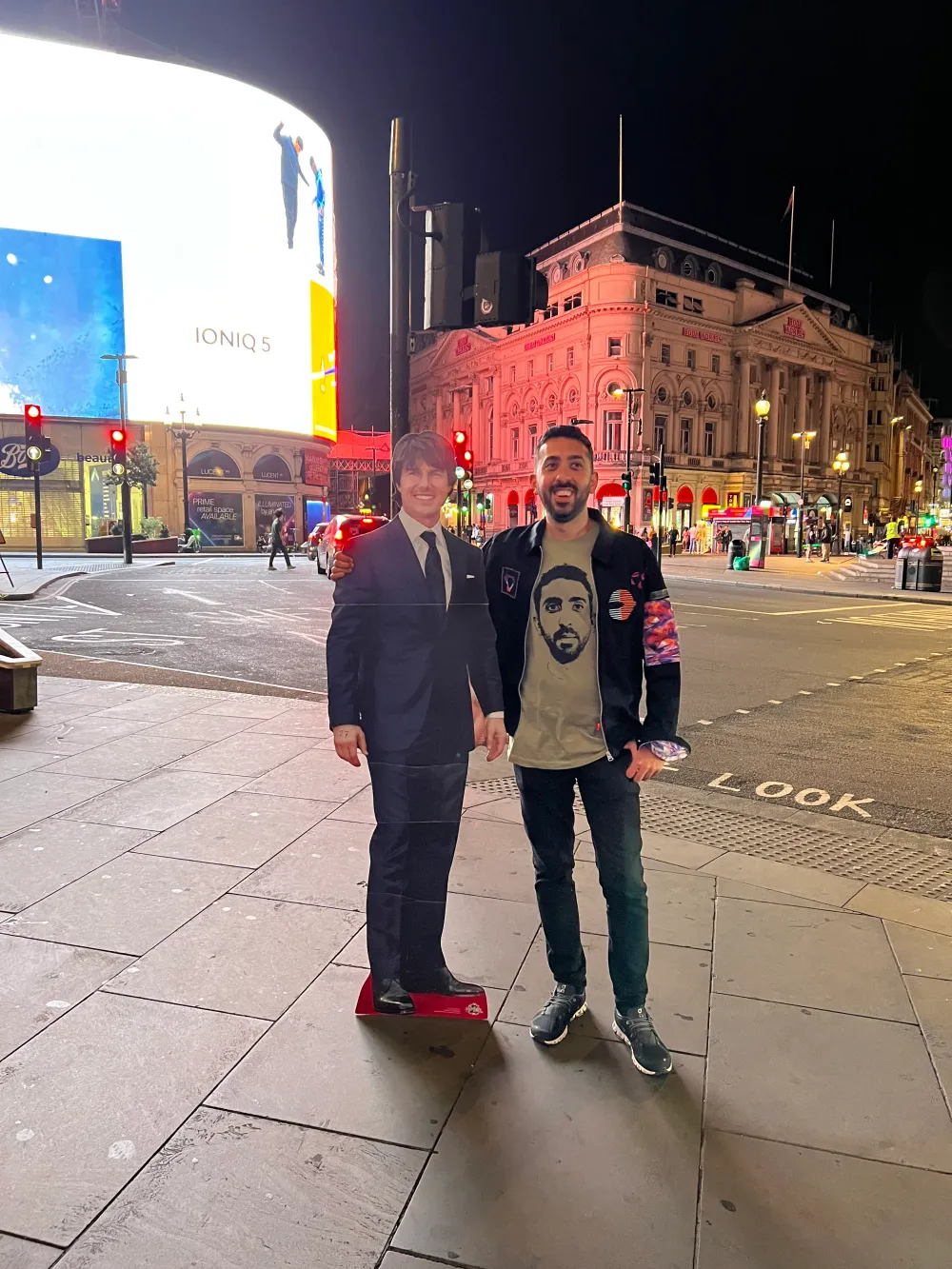 Jimmy Dushku and cardboard Tom Cruise at Piccadilly Circus