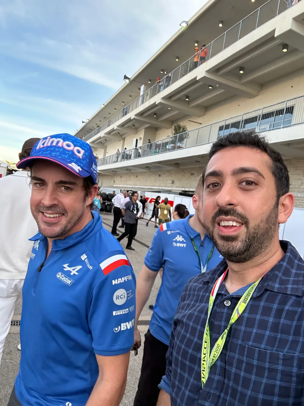 Jimmy Dushku with Fernando Alonso in the Alpine paddock